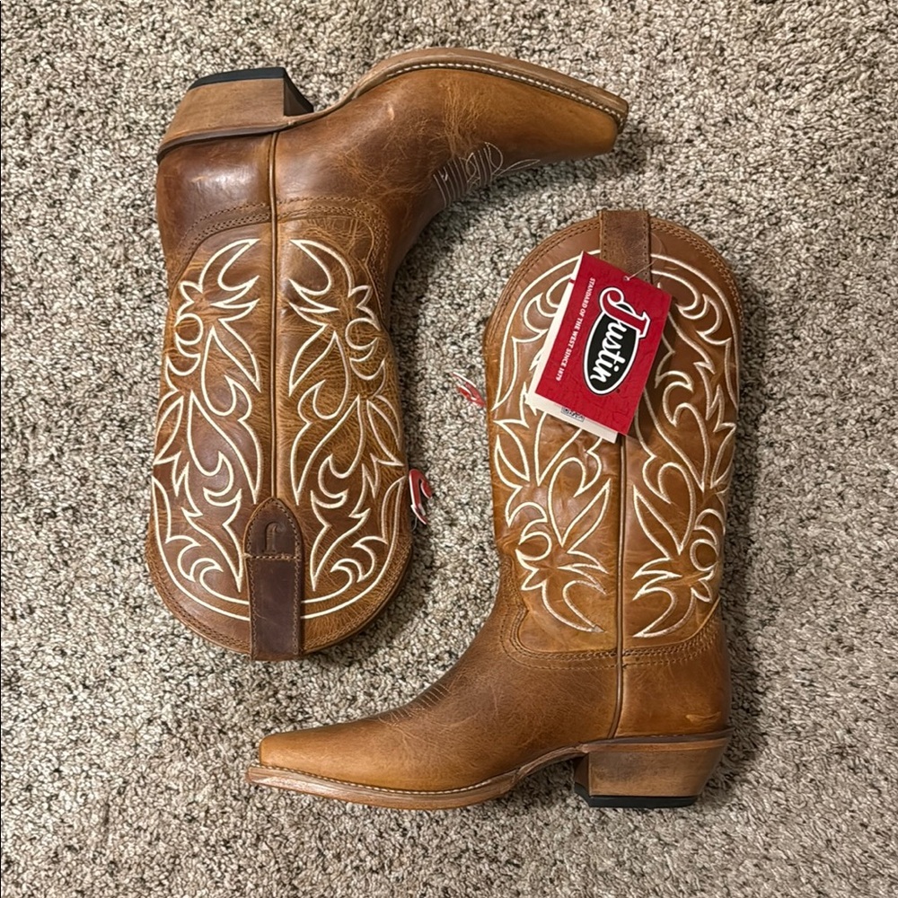 Justin Boots Tan Brown Leather Western Heeled Boots with White Stitching